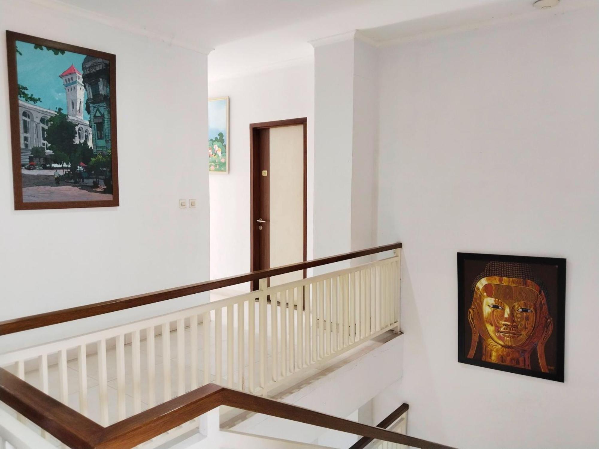 Отель Dejati House Бекаси Экстерьер фото